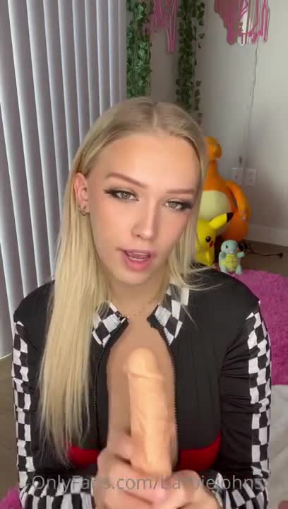 Addison Ivy Sucking Her Dildo With Conviction Video Leaked