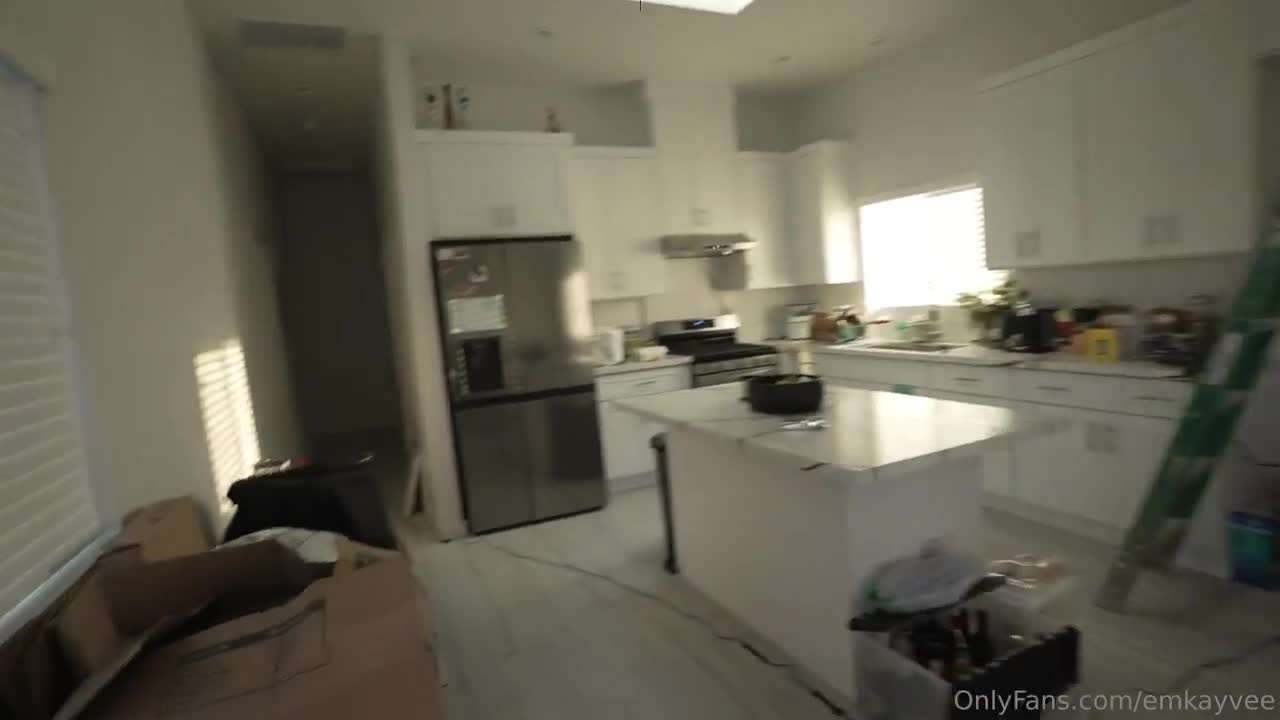 Horny Asian Emkay Vee Fucked By A Stranger Video Leaked