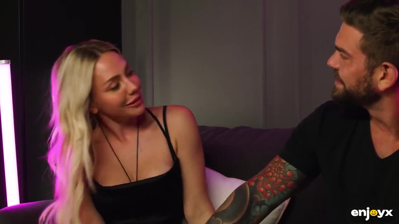 Angie Lynx Anal Addiction