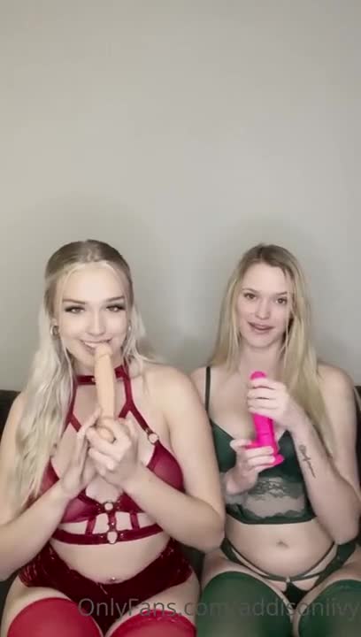 Blonde Hotties Ivybabyxoxo and Addison Ivy Dildo Video Leaked