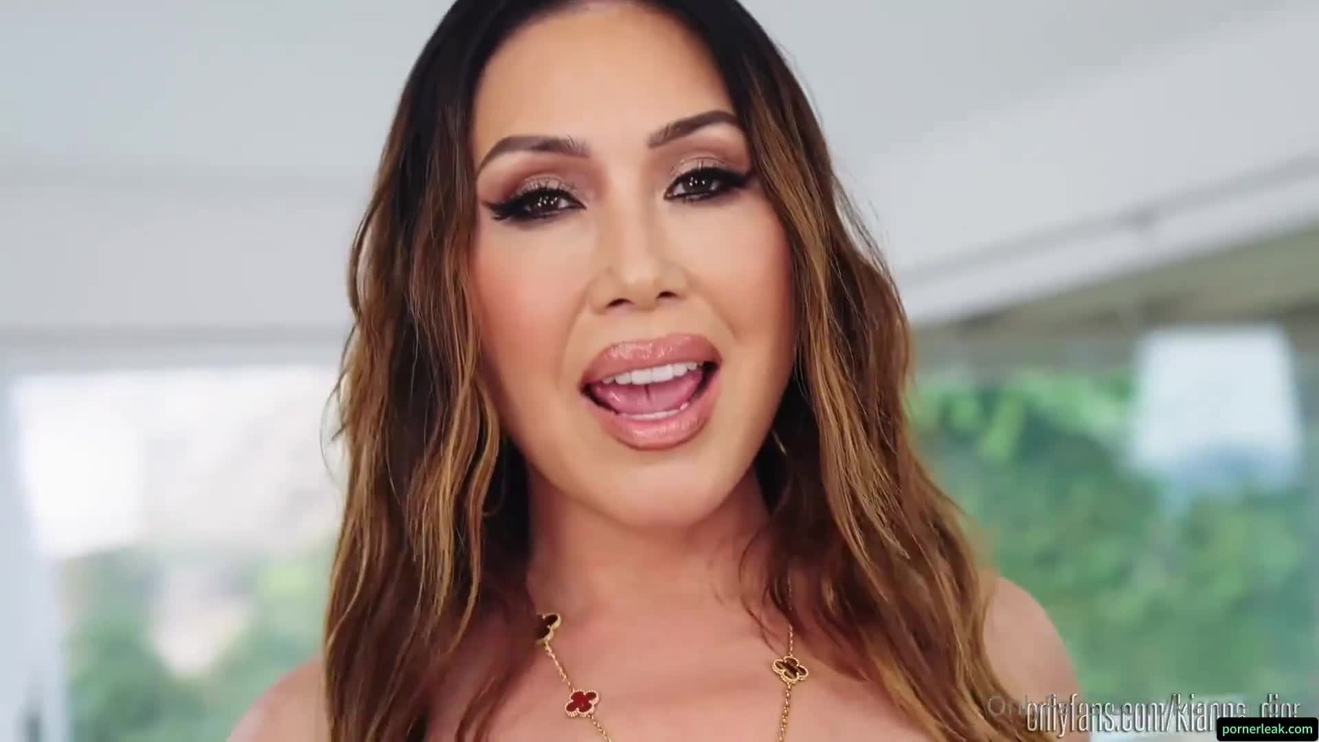 Kianna Dior BBC Titfuck Whore
