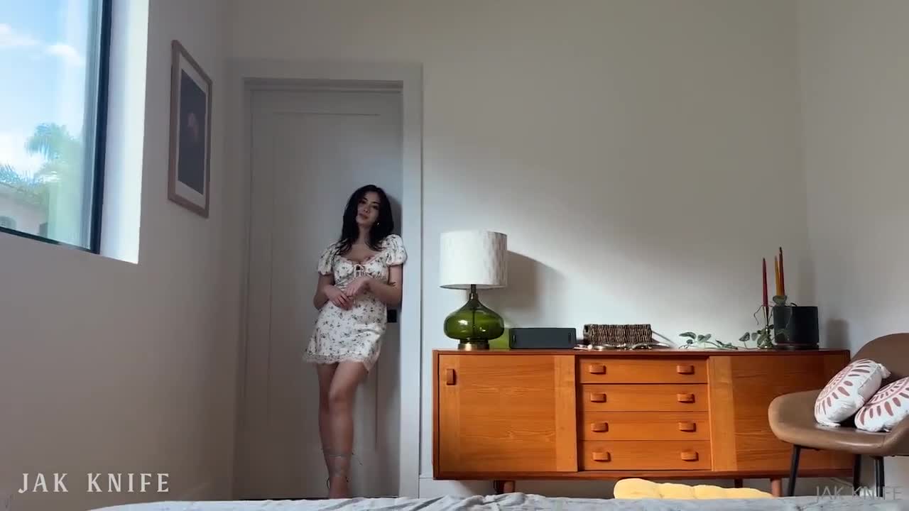 Chloe Surreal Fucking Stepmom Before Wedding