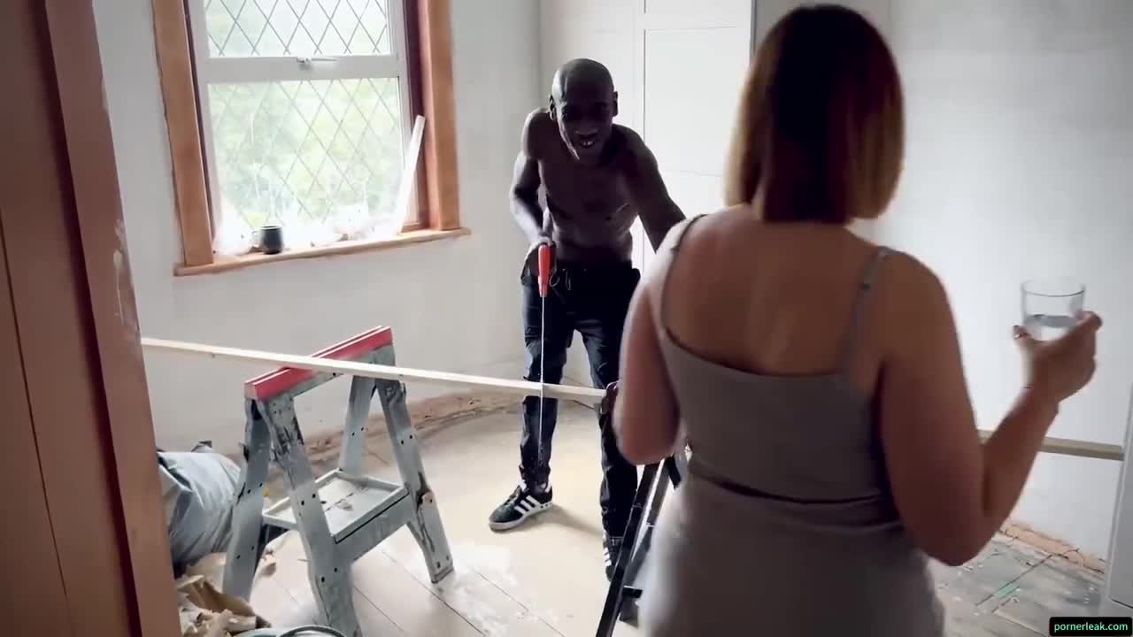 Erin Moore Pregnant British Hot Wife Fucks BBC Handy Man