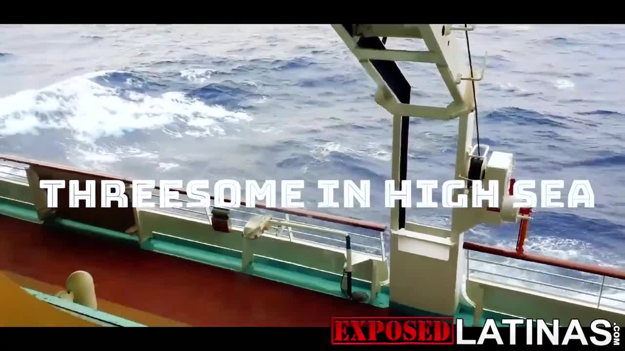 Kourtney Love Threesome In The Cruise Ship