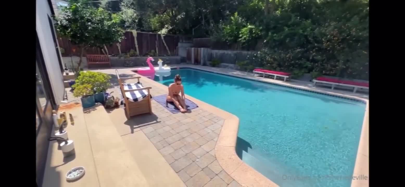 Cherie Deville Fucks Big Dick Stepson Outside By The Pool