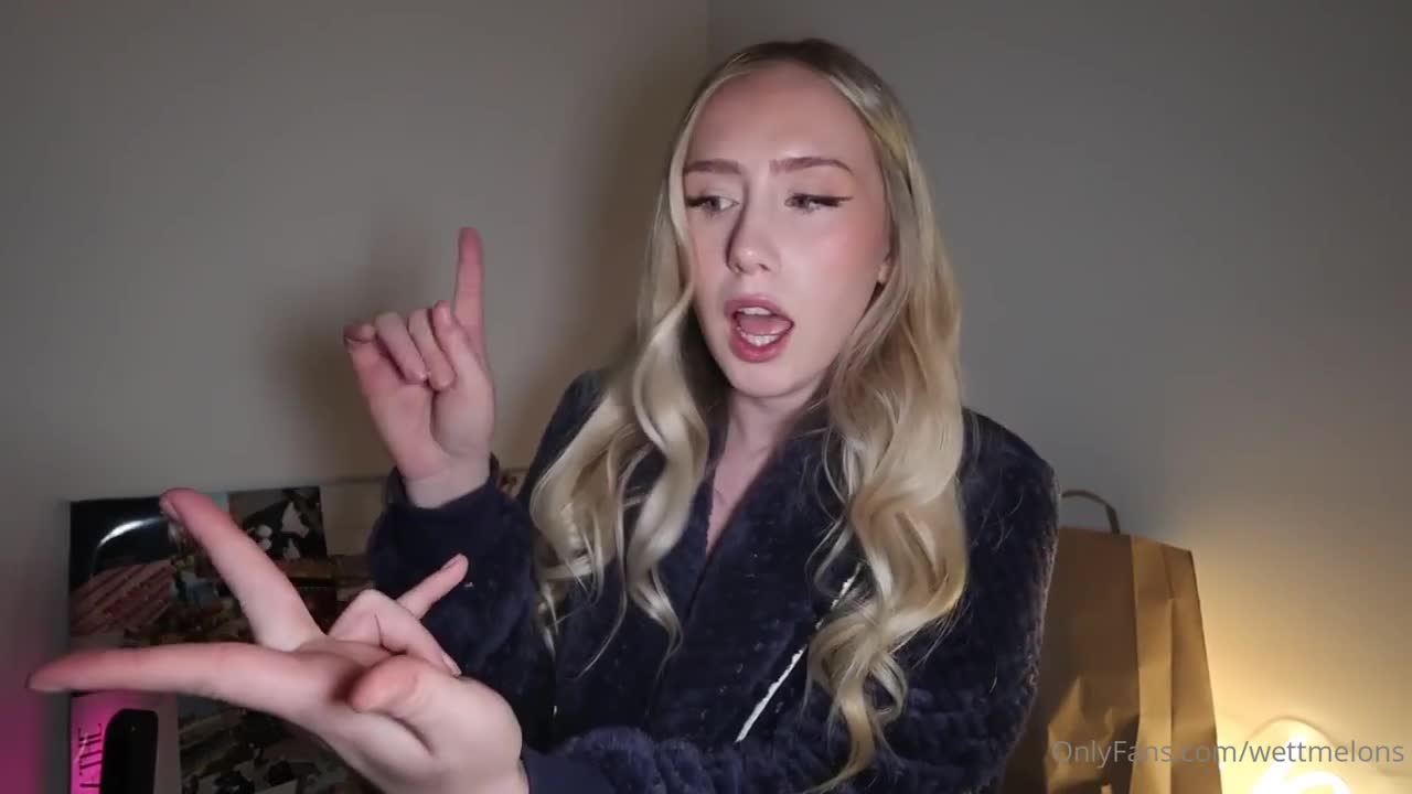 WettMelons Full Face Try On Ends Up With Multiple Orgasm