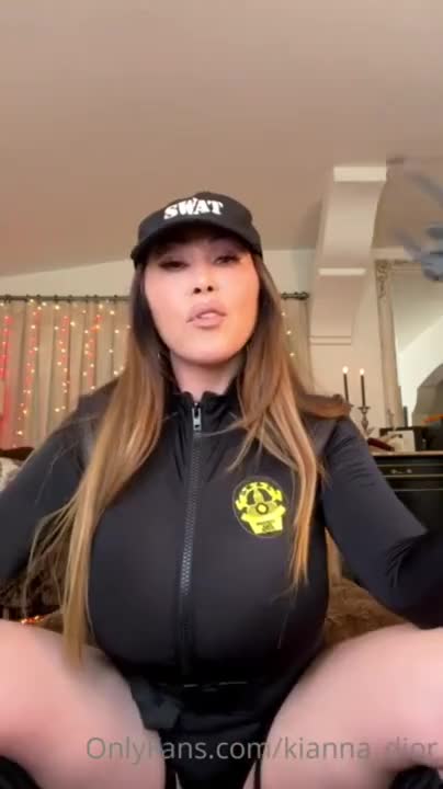 Kianna Dior Police Officer