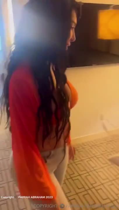 Farrah Abraham Step Brother & Step Sister Share A Hotel Room