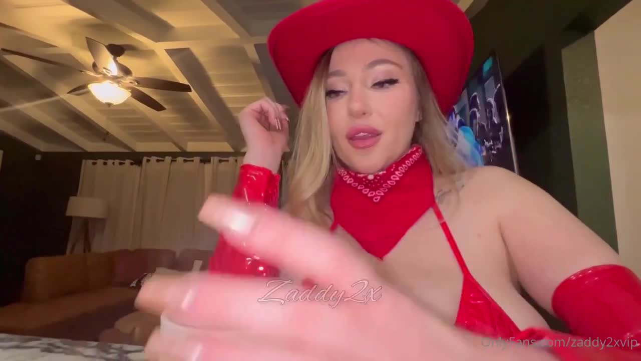 Aria Six and Richh Des Sharing a BBC
