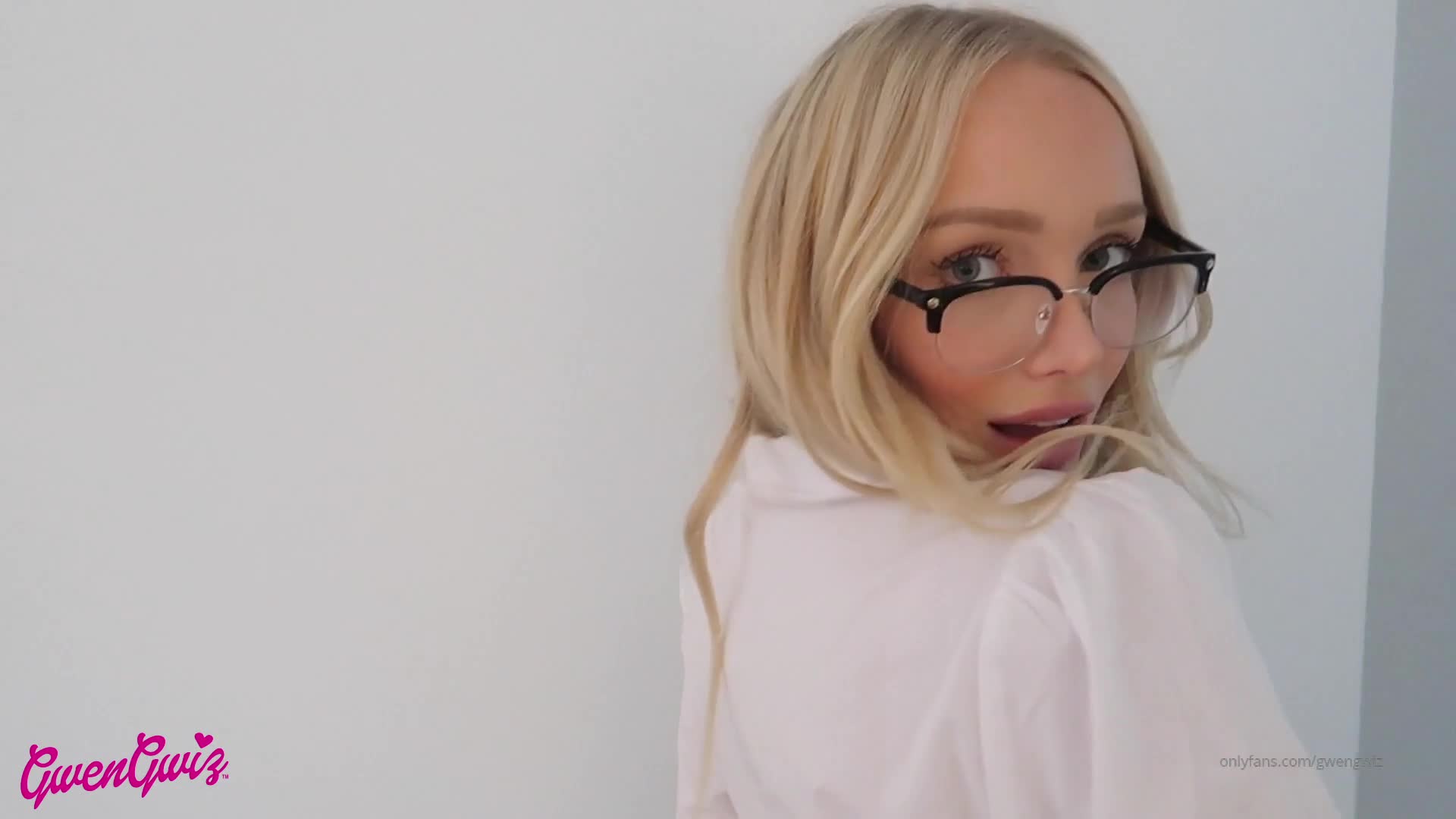 GwenGwiz Nude School Girl Fuck Onlyfans Video Leaked