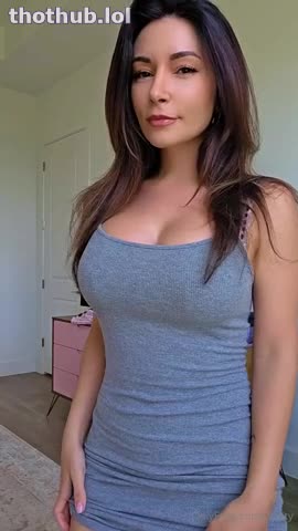 Alinity (38) Nude Twerk + Strip Tease