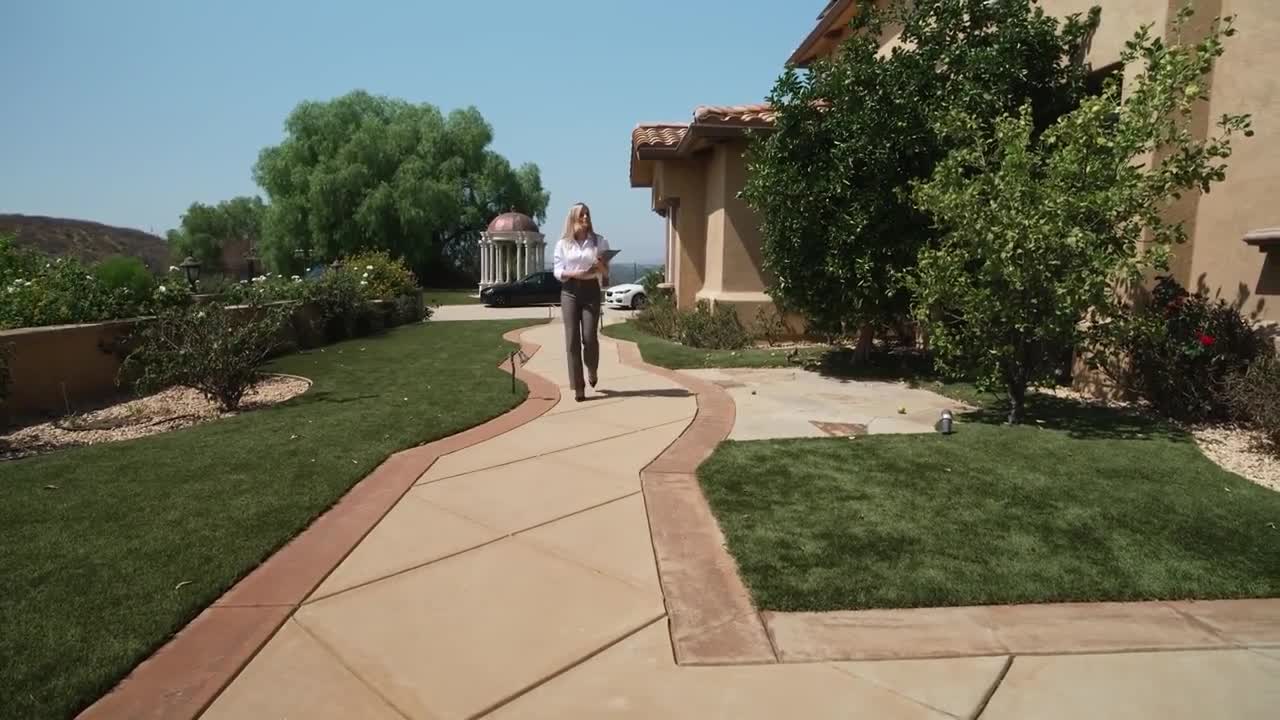 Blake Blossom Negotiate with Sexy Feet Loving Realtor