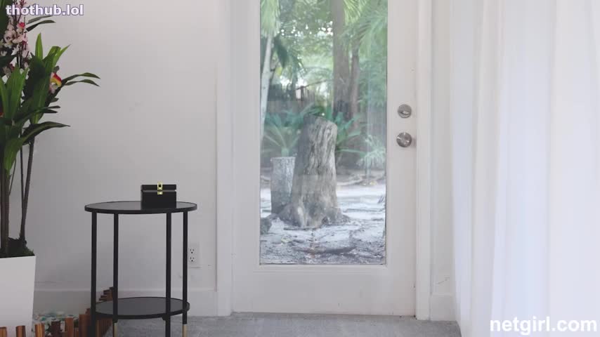 Ellie nova casting video