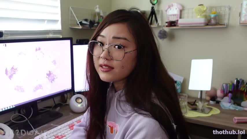 ur2dwaifu please don't tell mom
