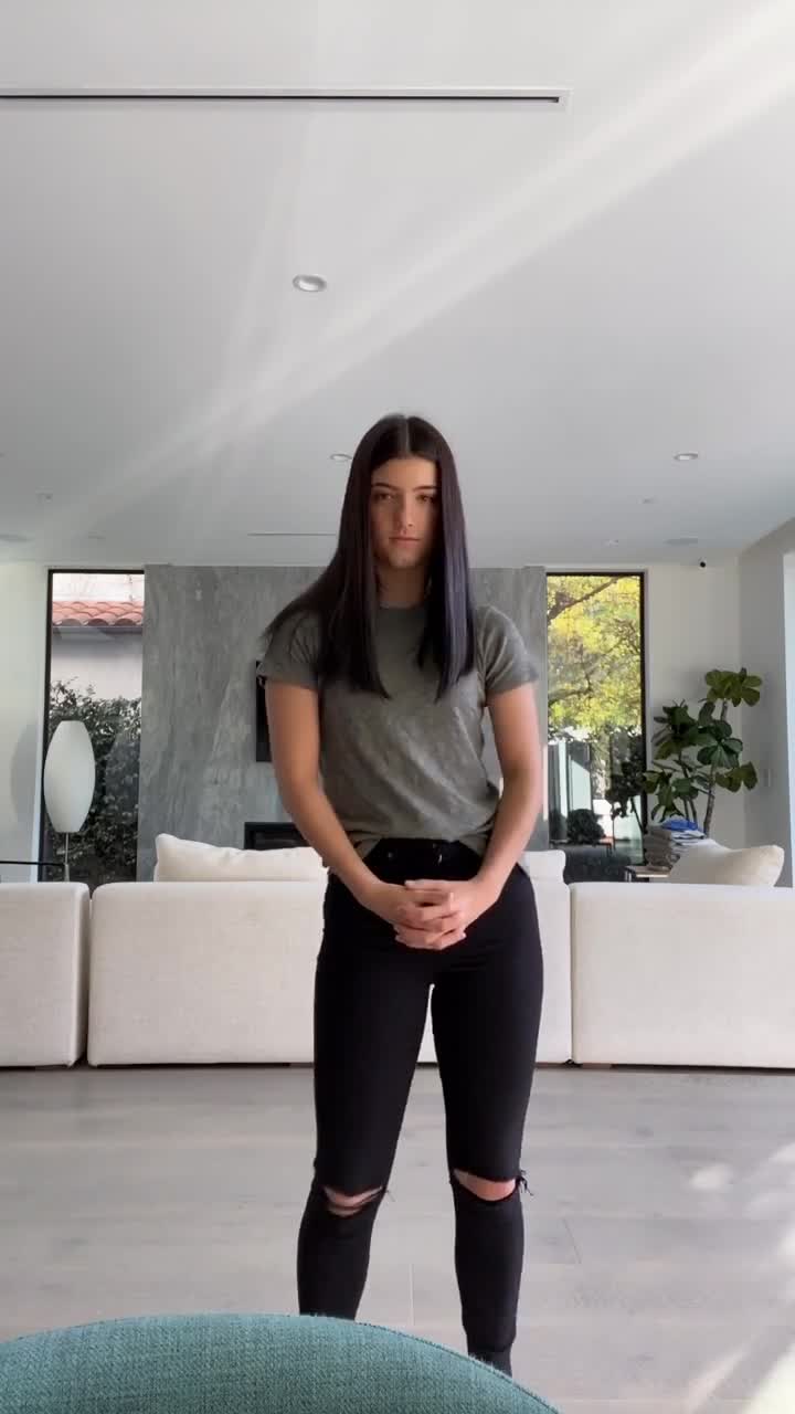 Charli D’Amelio Tight Jeans Dance Video Leaked