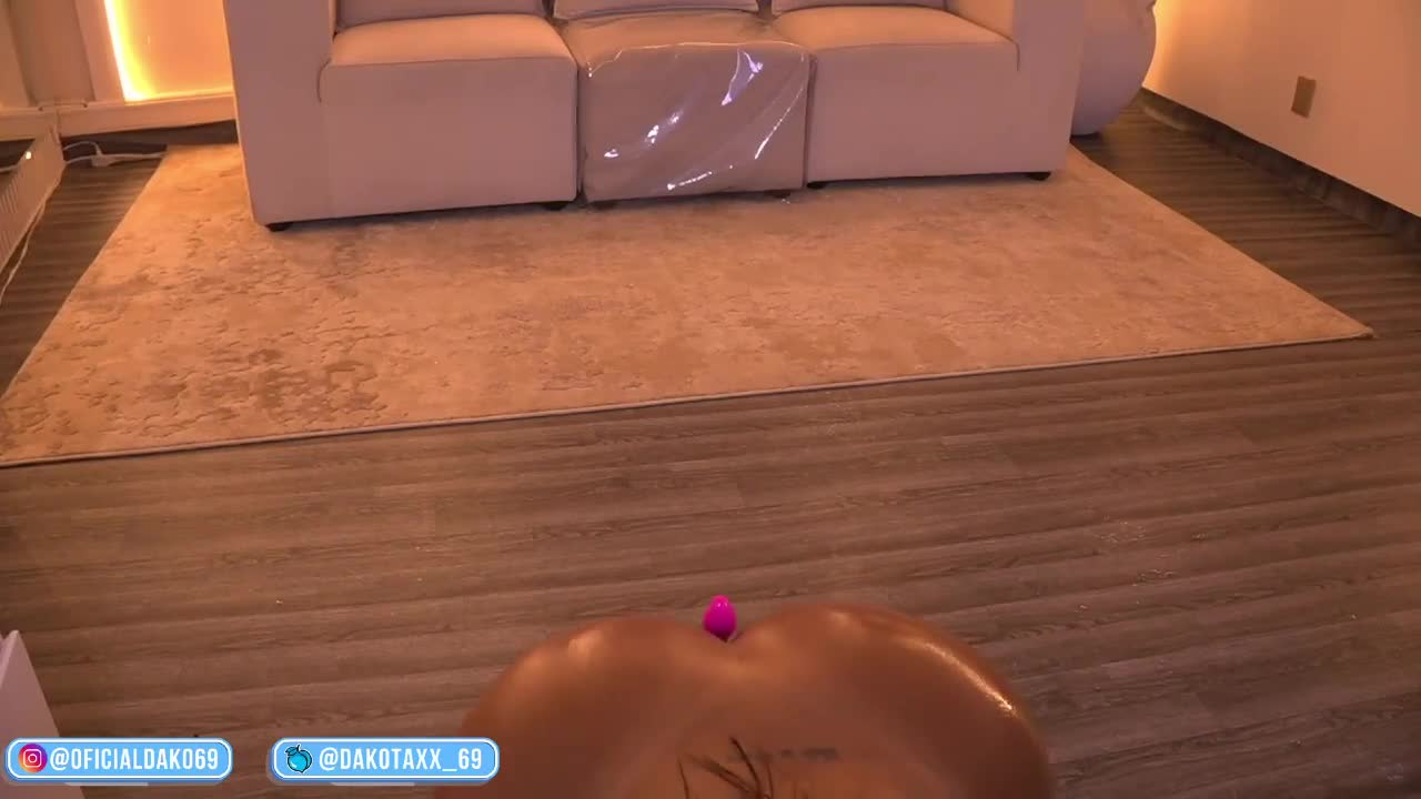 Dakota Leex’s Lusty Solo Session Live On Stream