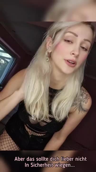 Liensue Teases And Shows Off Her BJ Skills