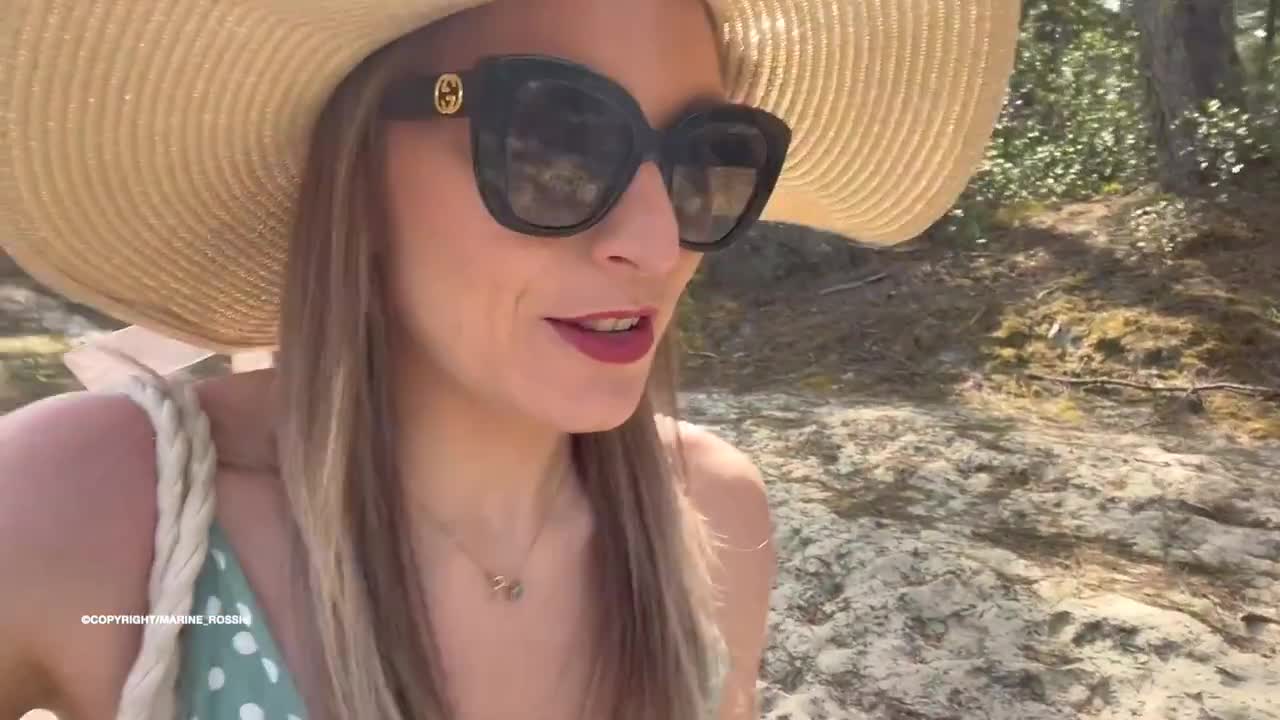 Marine Rossi’s Pussy Play At The Beach