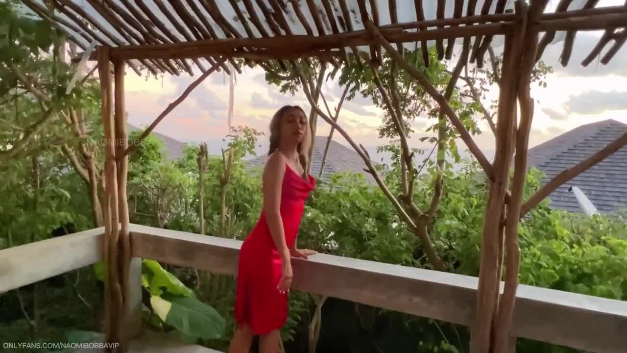 Naomibobbavip Gets Cum On Pussy After Anal