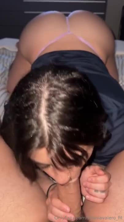 ShaniaValero_Fit Bounces On Her BF’s Cock