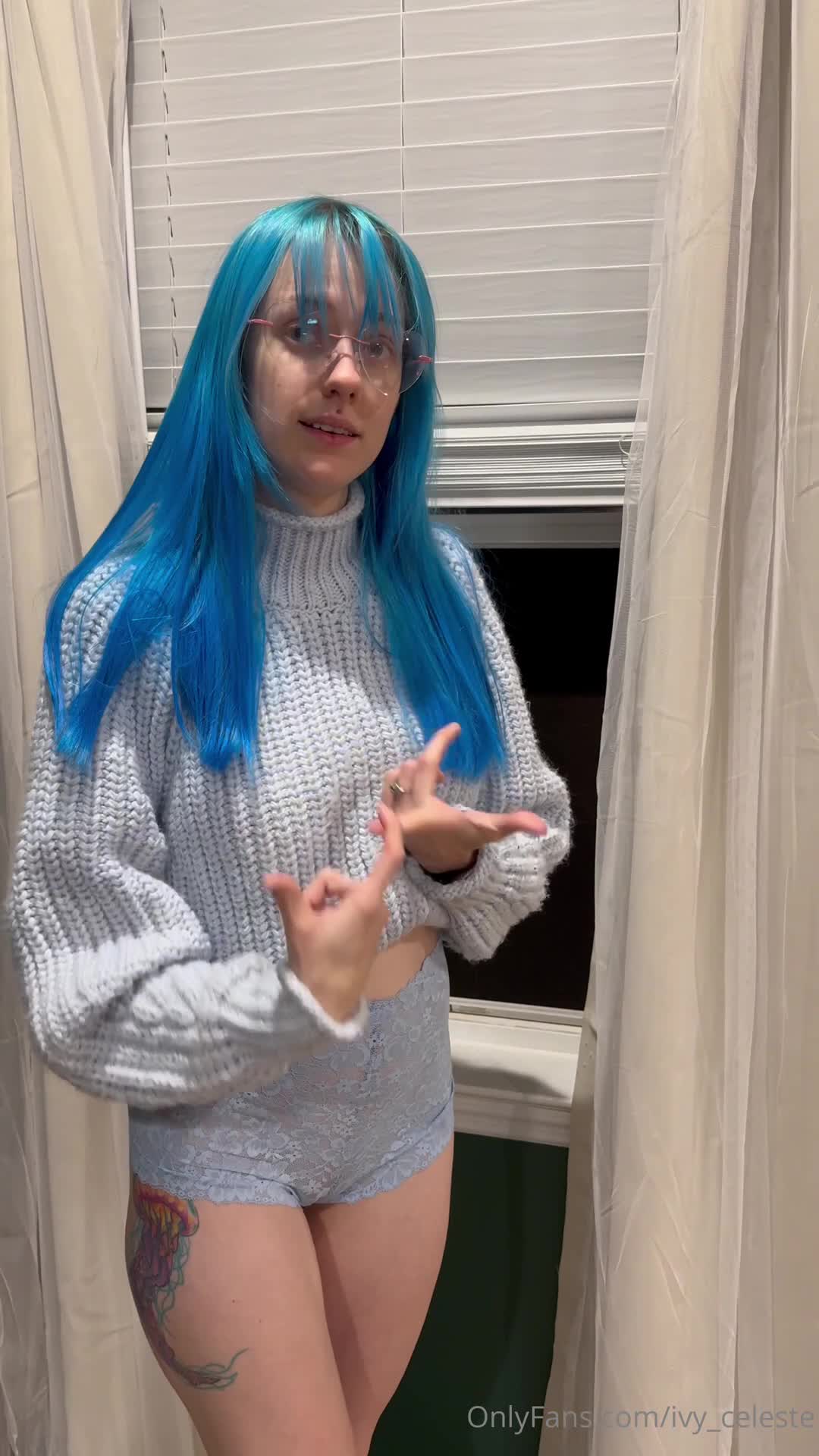 Ivy_celeste - The windows are open, what if the neighbors hear us? Risky S..