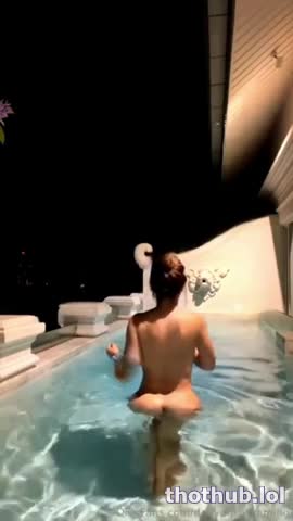 DanyanCat - Fully Naked Outdoor Pool