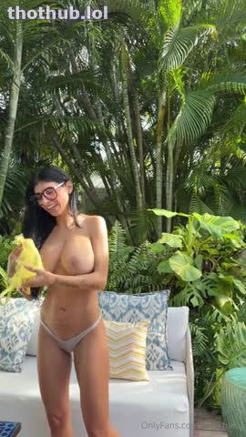 Mia Khalifa Nude Beach Try-on_2026-01-08
