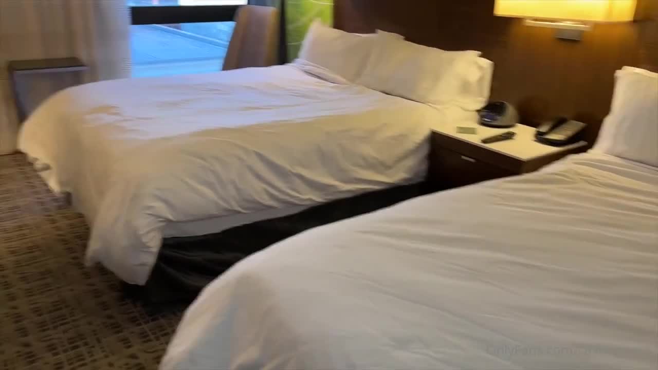 Koochiekachow17 Gets Fucked By Her Coworker