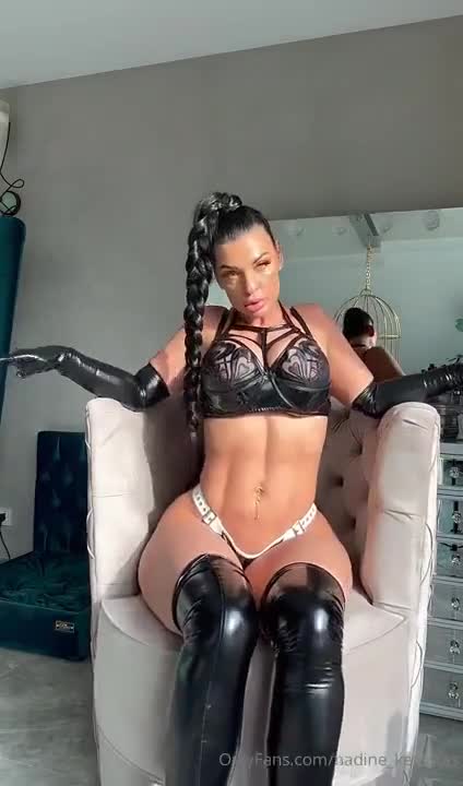 Nadine Kerastas Dildo Fuck Squirting