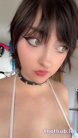 Kenalialuv - new giantess roleplay with spit, bratty vibes, and cucking!