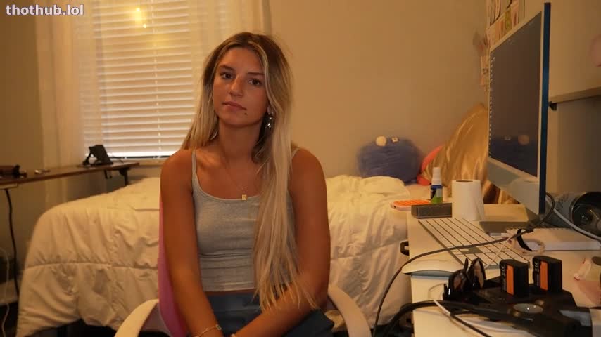 Ambie Bambii - 18 Year Old College Slut Gets Her Face Covered In Cum