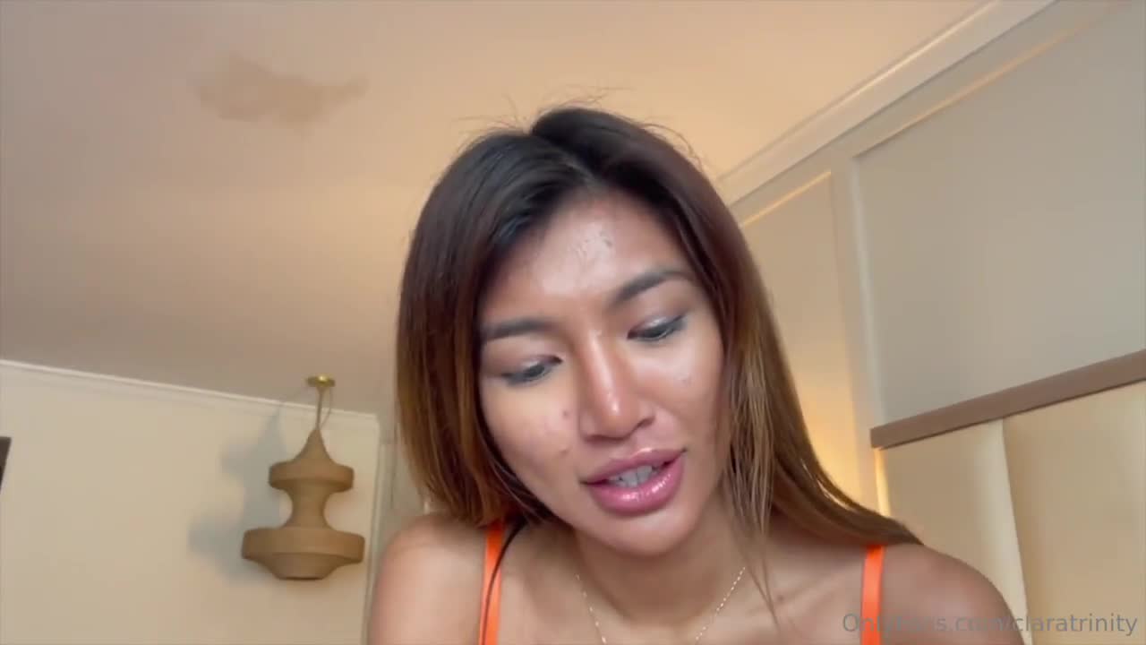 Clara Trinity Gets Her Asshole Banged