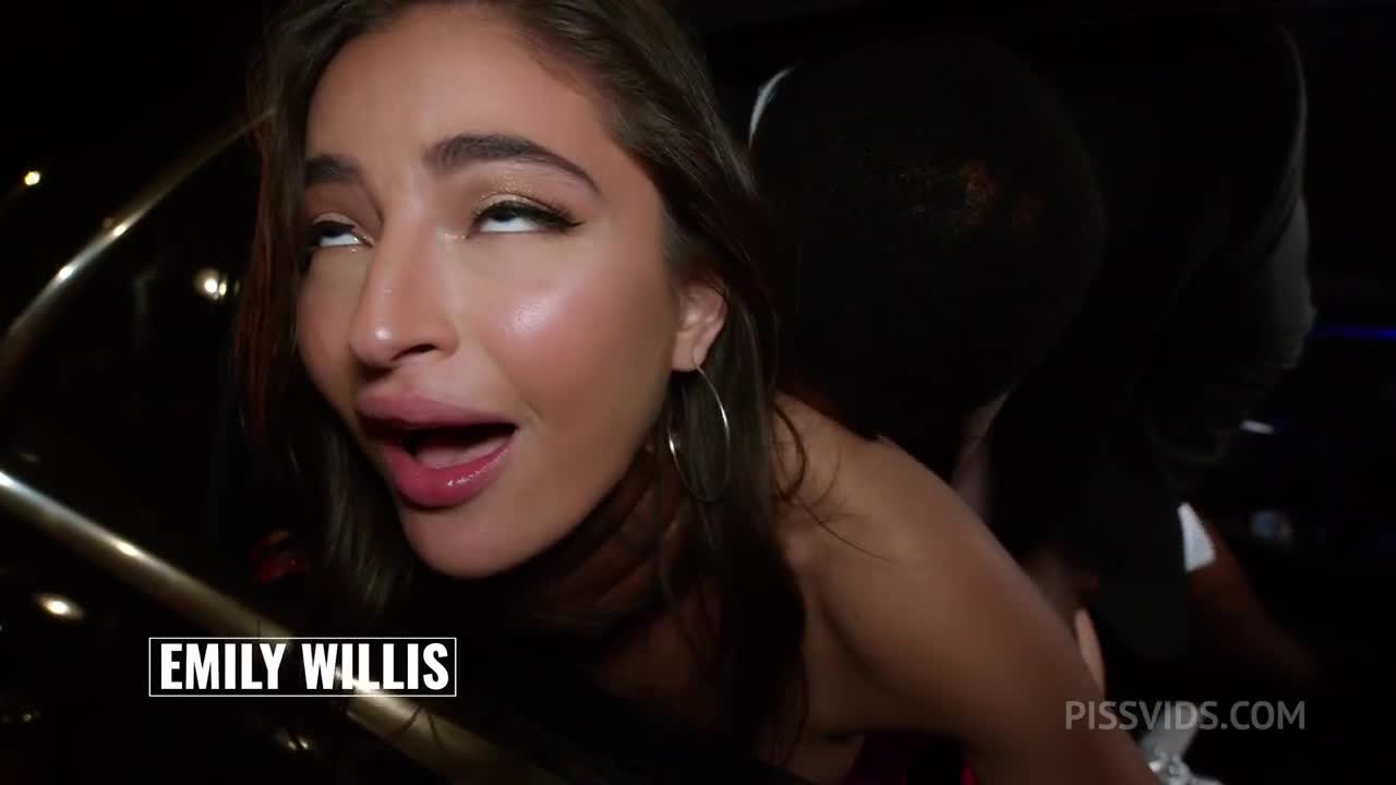 Emily Willis – Hardcore Anal Piss Play From The Queen Of Porn