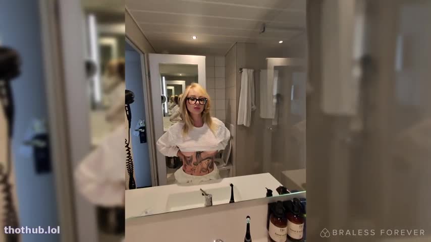 Bitchinbubba_Viktoriia - From the Eyes of the Flasher