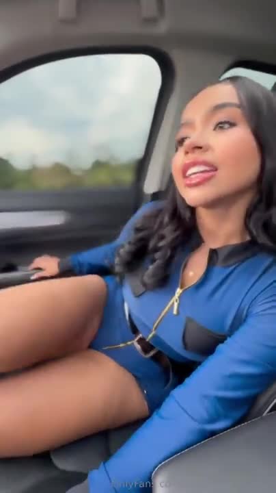 Angie Lorenna Squirt In The Car