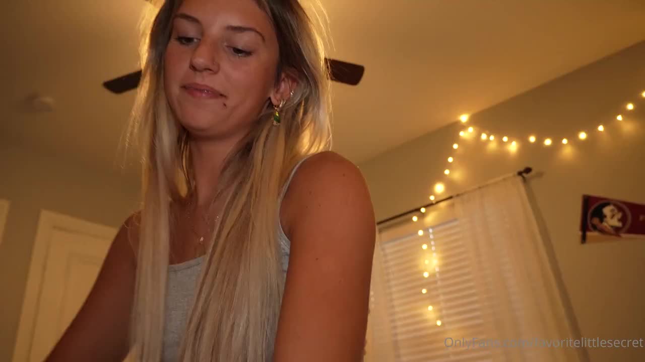 Ambie Bambii POV Dorm Room Messy BJ