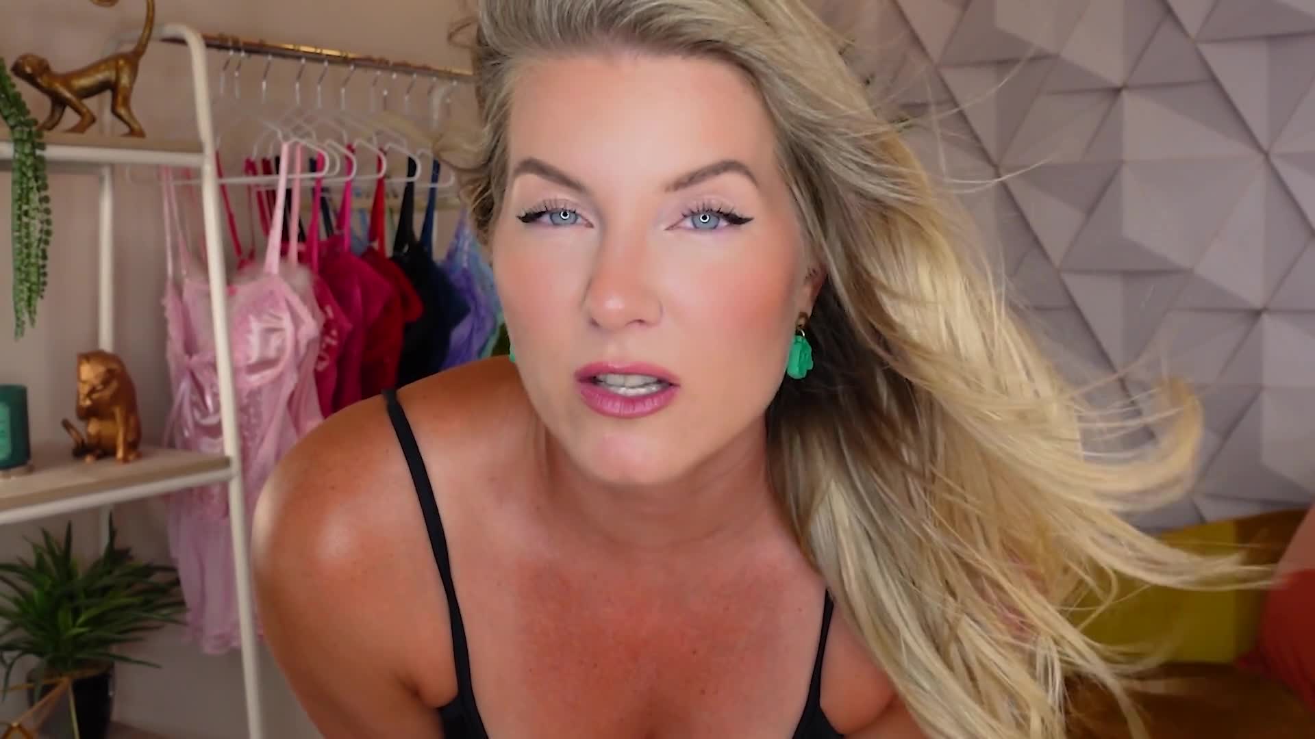 Kat Wonders Weekly 227 Patreon Video Leaked