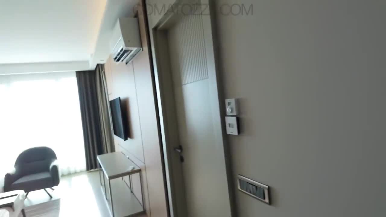 Comatozze Gets Her Cunt Filled By Her BF