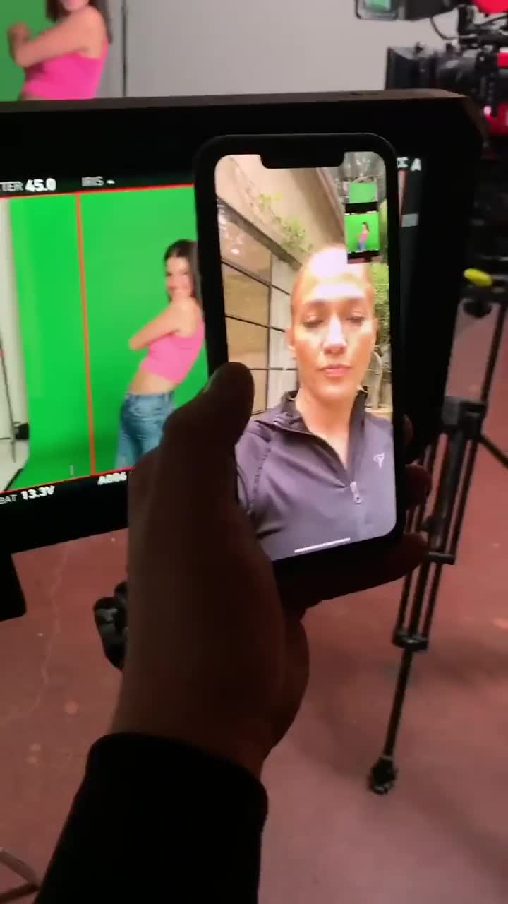 Charli D’Amelio Sexy BTS Dance Commercial Video Leaked