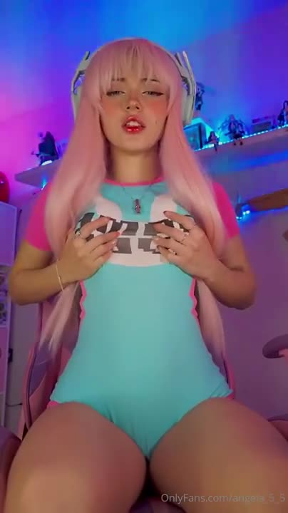 Angela_5_5 Pounds Her Pussy With A Tentacle