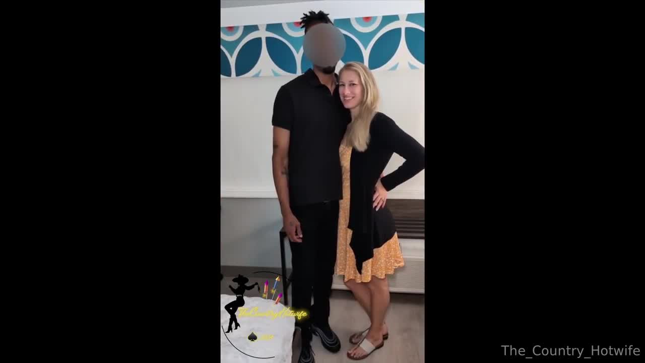 MILF The_Country_Hotwife Throats A BBC