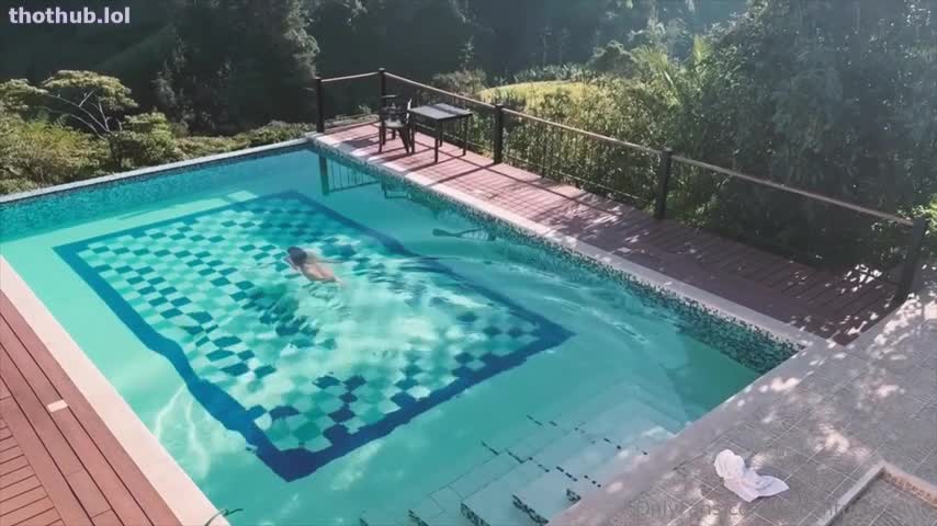 Adventurejuntos fucking, cumshot on pussy