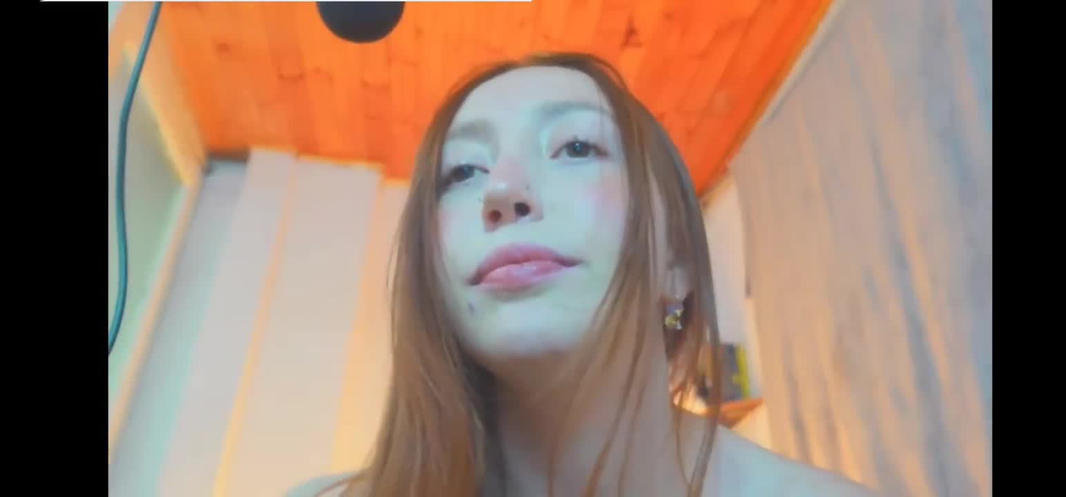 NylaSweet Plays With Her Tits And Pussy Live