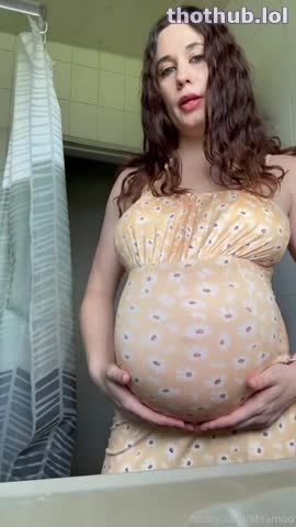 Milkymilfmoo (Milamoo): Showing Off