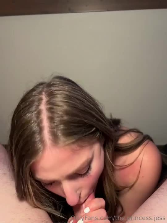 Princess Jess Sucks And Deepthroats A BWC