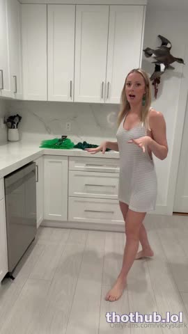 Vicky Stark dresses Try-on 3.15.26