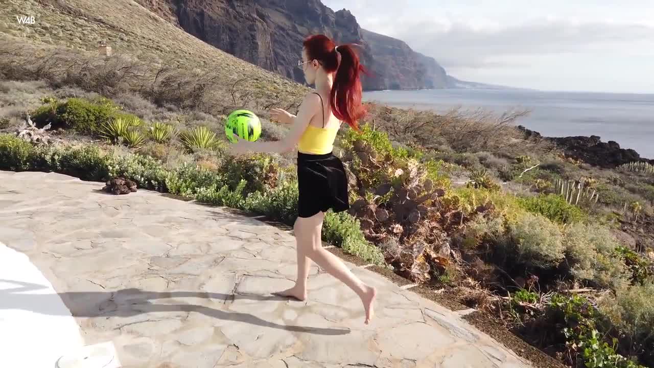 Soccer Babe Sherice Masturbates By The Pool