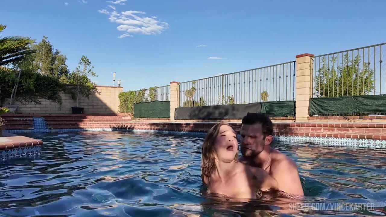 Aderesquin Takes On Vince Karter’s BWC By The Pool