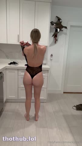 VICKY STARK - BLACKJACK TRY-ON