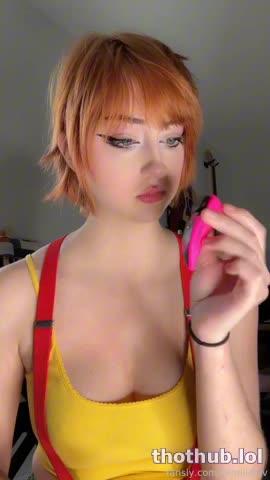 Kenalialuv - Misty's 18! and her gift is.. a toy so she fucks herself in both holes